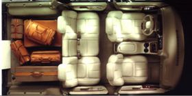 1999 - 2001 Cadillac Escalade - interiér