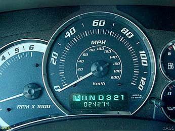 2002 Cadillac Escalade - tachometr